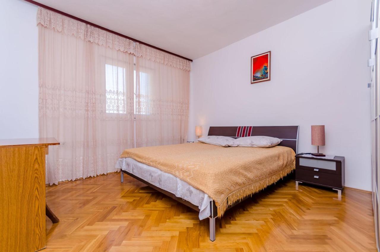 Apartments Kursan Trogir Bagian luar foto