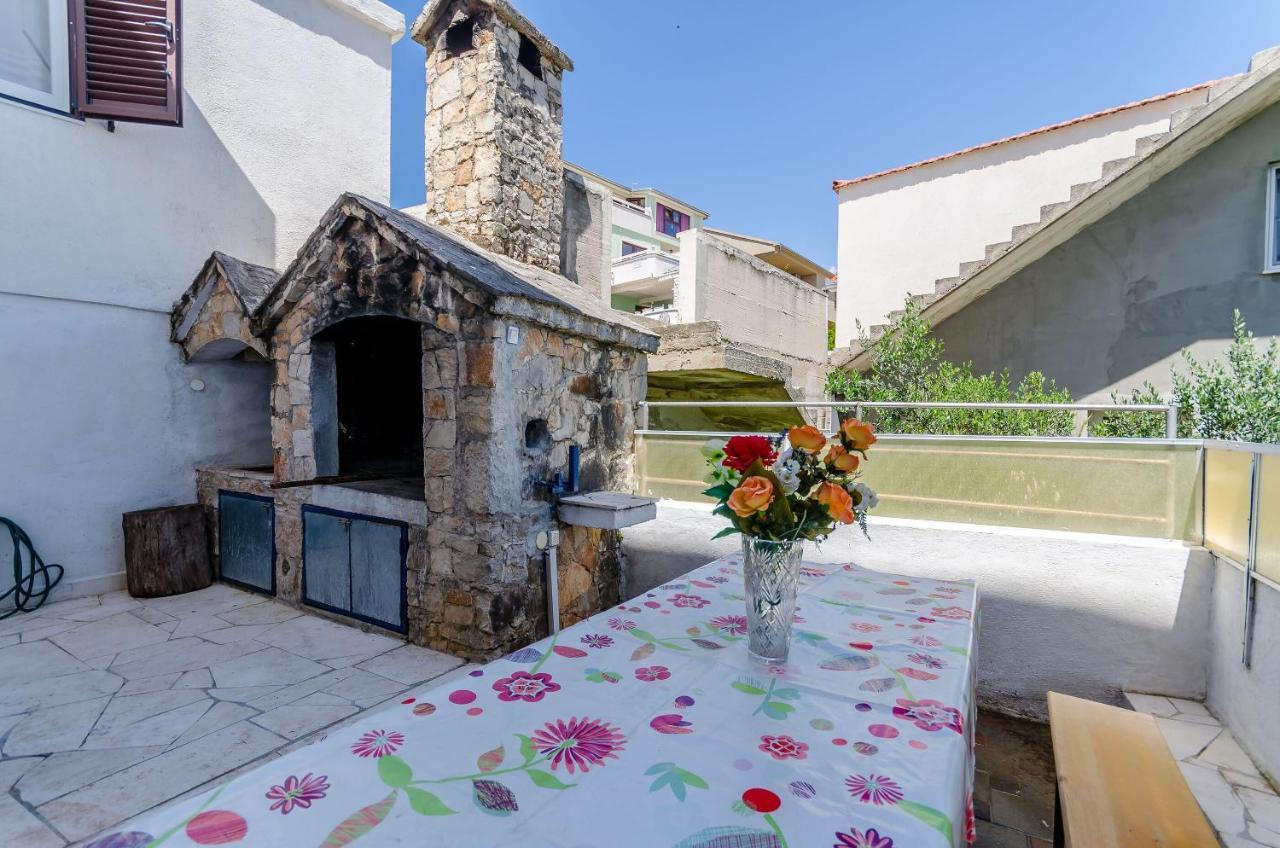 Apartments Kursan Trogir Bagian luar foto