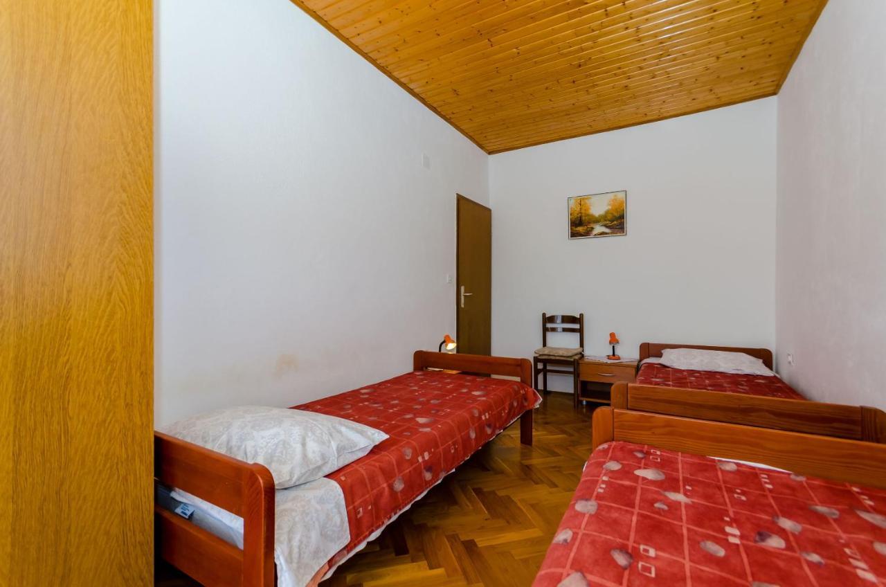 Apartments Kursan Trogir Bagian luar foto