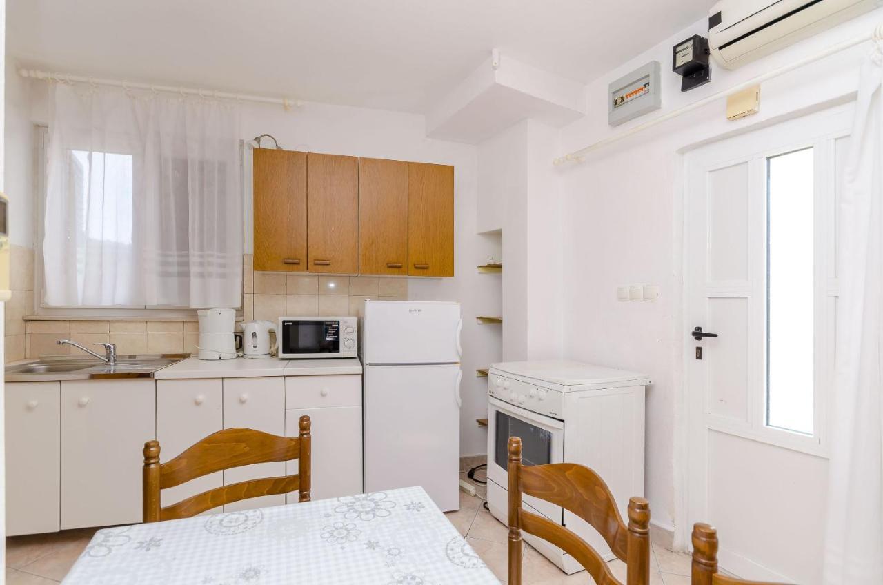Apartments Kursan Trogir Bagian luar foto