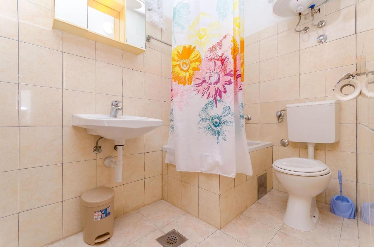 Apartments Kursan Trogir Bagian luar foto