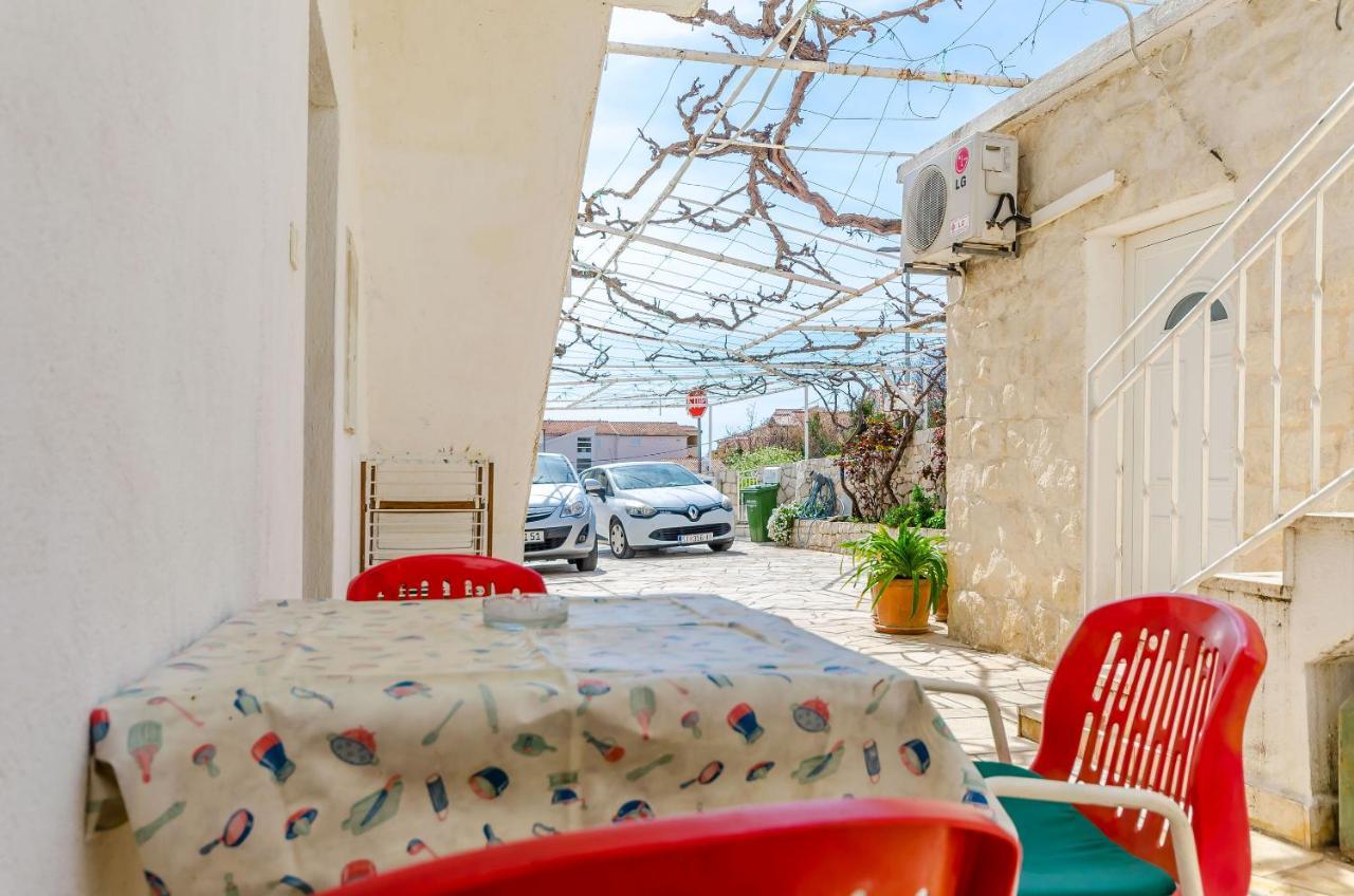 Apartments Kursan Trogir Bagian luar foto